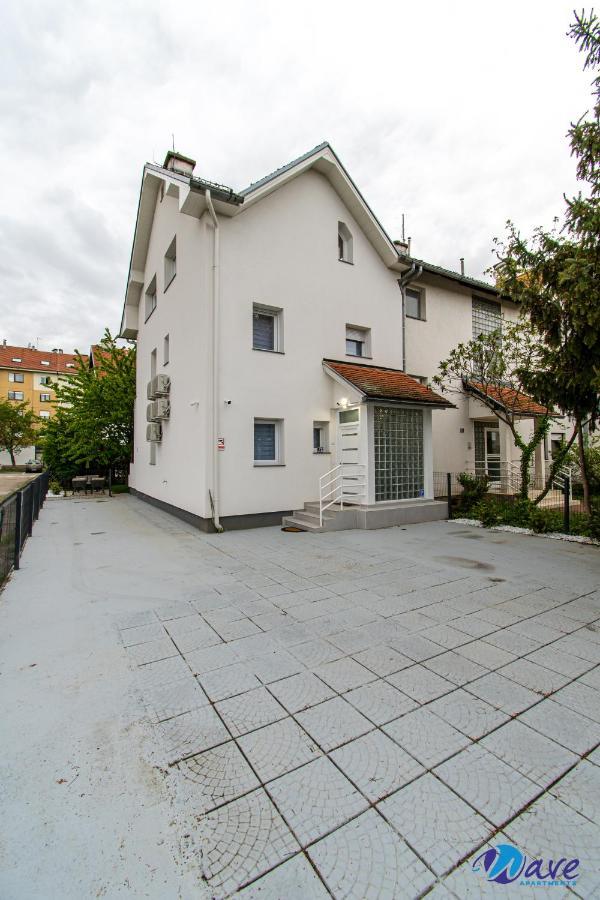 Modern Apartments Wave Near The Airport Velika Gorica Extérieur photo